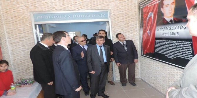 İscehisar Şehit Vural Şahin İlkokulu’nda "Şehitleri Anma" Töreni Düzenlendi