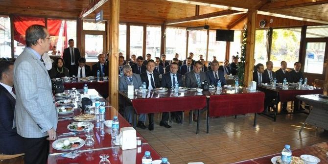 Gölbaşı’nda Okul Müdürlerine Terör Semineri Verildi