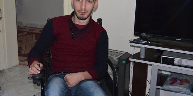 Engelli Gence Tekerlekli Sandalye Verildi