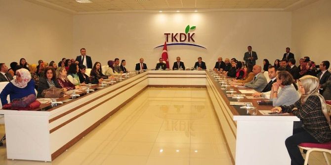 Vali Tapsız: "Önceliğimiz Eğitim"