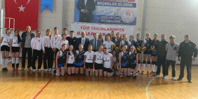 Okul Sporları Sezonu Serik’te Voleybol İle Başladı