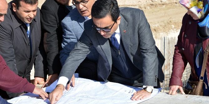 Belediye Başkanı Asri Mezarlık Projesi Alanında İnceleme Yaptı