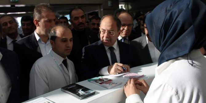 Bakan Akdağ Siirt Devlet Hastanesi’nde Yatan Hastaları Ziyaret Etti