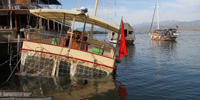 Fethiye’de Günlük Gezi Teknesi Battı