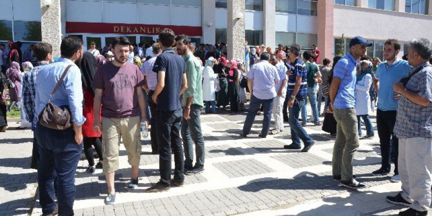 İlahiyat Öğrencilerinin Yaz Okulu Mağduriyeti