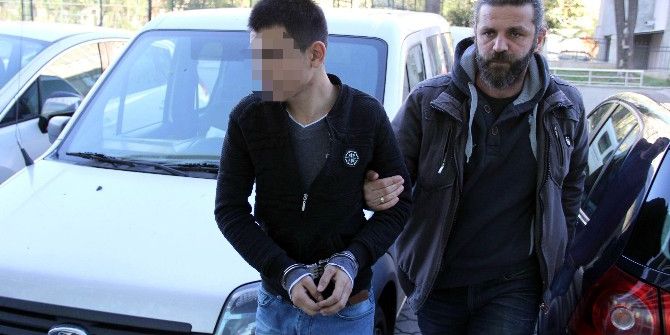 5 Gram Bonzai İle Yakalanan Genç Tutuklandı