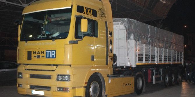 Mısır Yüklü Kamyonda 25 Bin 500 Paket Kaçak Sigara Ele Geçirildi