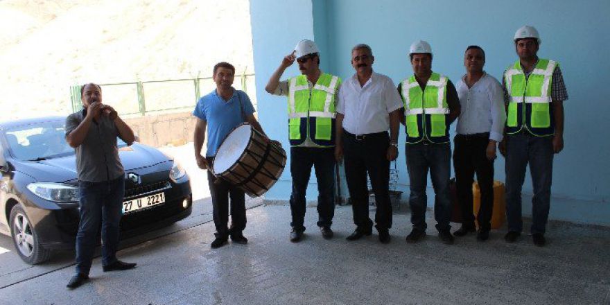 4 Yıl Aradan Sonra Samsat’ta Kanallara Su Verildi