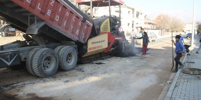 Asfalt Kaplama Çalışmaları Devam Ediyor