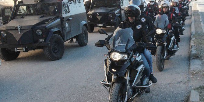 Adana’da 300 Polisle Dev Uygulama