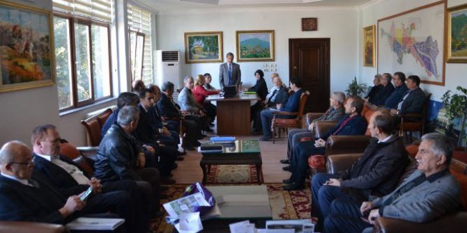 Başkan Süleyman Özkan’dan Emekliye Ayrılan 11 Personele Teşekkür Belgesi