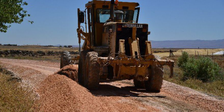 Kırsal Mahalle Yollarında Asfalt Çalışması Sürüyor