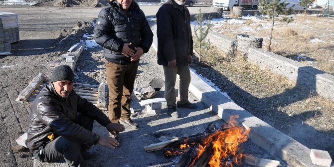 Sibirya Soğuklarının Etkisini Gösterdiği Kars Buz Kesti