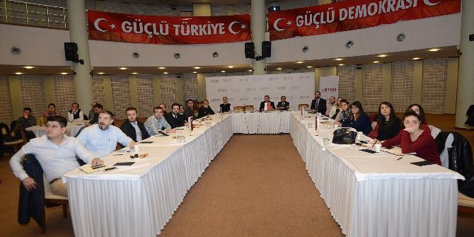 Firmalara Otomotiv Kompozitlerinde Hızlı Üretim Teknikleri Eğitimi