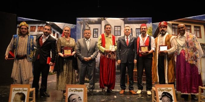 Bilecik’te “Köşkü Muamma” Adlı Oyun Sahne Aldı