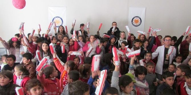 Vanlı Çocuklar Diş Taramasından Geçirildi
