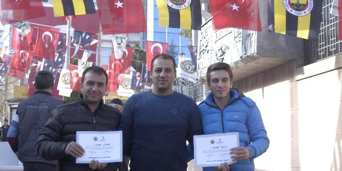 Türk Kızılayı Ve Fenerbahçe Spor Kulübü Kan Bağışı Kampanyası