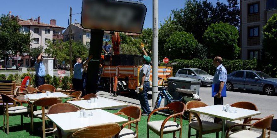 Meram’da Tabelalar Kaldırılıyor