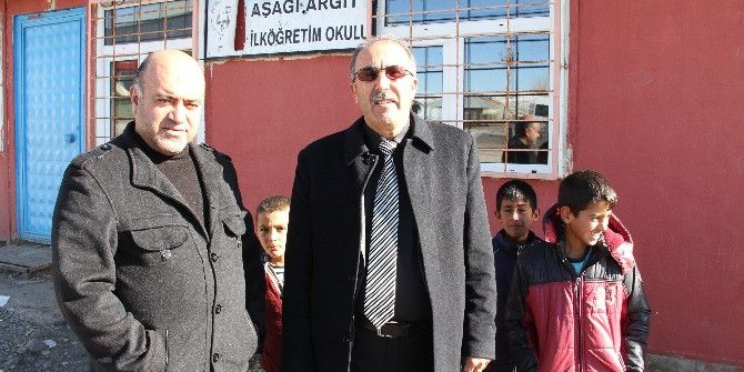 Muhtardan Örnek Davranış