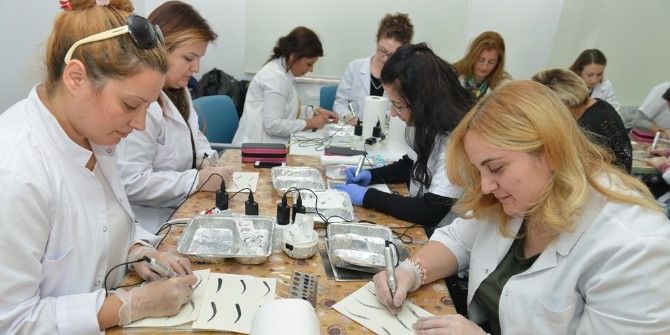 Kalıcı Makyaj Eğitimiyle Meslek Sahibi Olacak