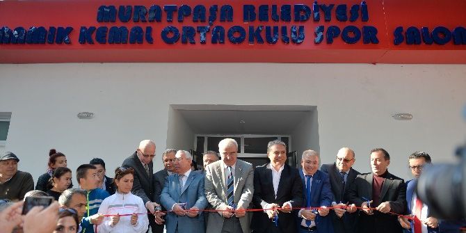 Namık Kemal Ortaokulu Spor Salonu Açıldı
