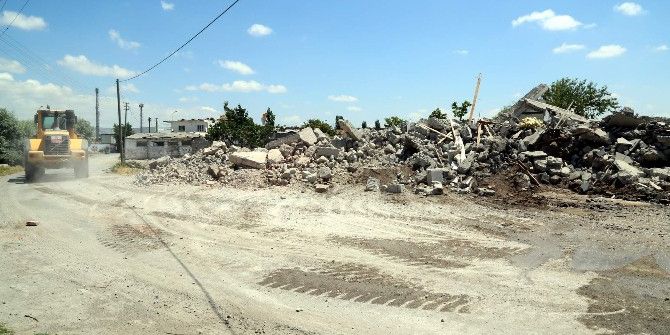 Anbar Mahallesi’nde 11 Blok, 445 Konut Ve Bin 680 Metrekare İşyeri İle Dönüşüm Başladı