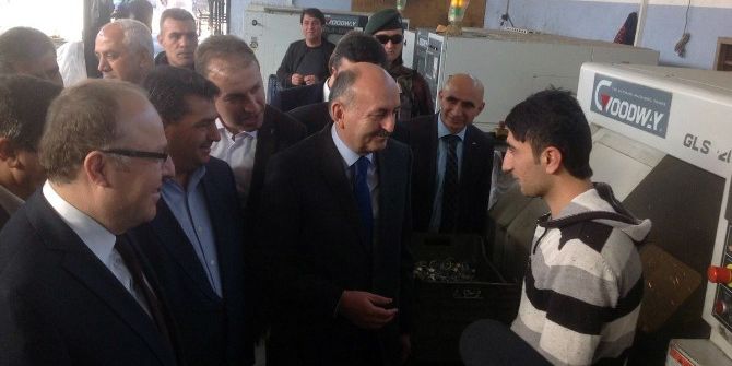 Bakan Müezzinoğlu Osb’de İncelemede Bulundu