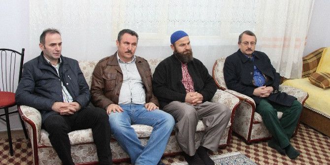 Sütlüoğlu’ndan Vefat Eden İşçinin Ailesine Destek