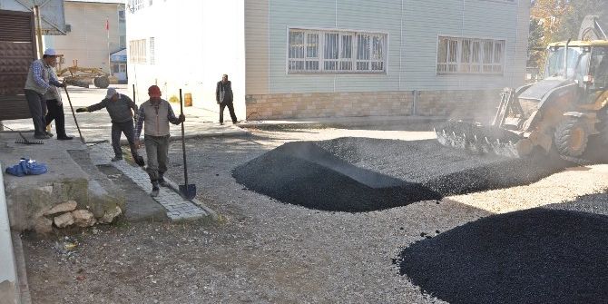 Gölbaşı İlçesinde Okulların Bahçesi Asfaltlandı