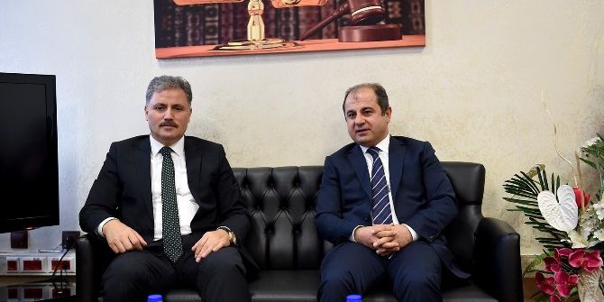 Çakır’dan Baro Başkanı Han’a Ziyaret