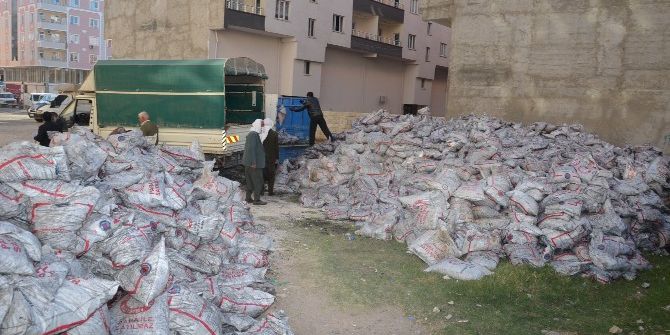 Viranşehir De 2 Bin 500 Aileye Kömür Yardımı Yapılıyor.