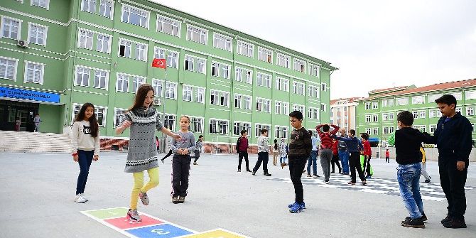 Nostalji Olan Çocuk Oyunları, Okul Bahçelerine Neşe Katıyor