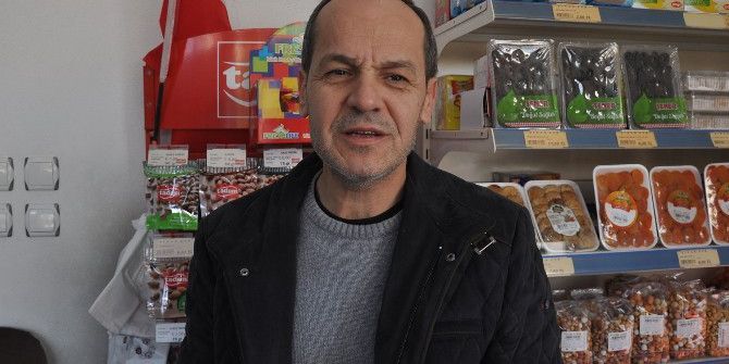 45 Saniyede Marketi Soyup Soğana Çeviren Maskeli Hırsızlar Güvenlik Kamerasına Yakalandı