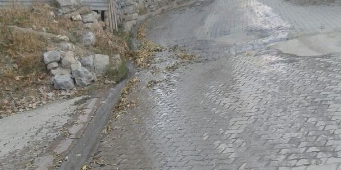 Hakkari’de İçme Suyu Boşa Akıyor