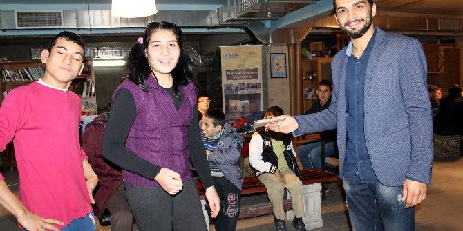 Özel Öğrencilerden Öğretmenlerine Özel Hediye