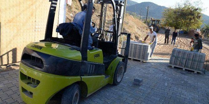 Büyükşehirden Koçarlı Bıyıklı’da Yol Düzenlemesi