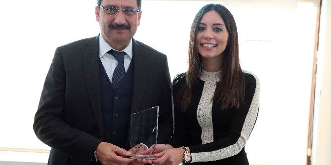 Keçiören Belediyesi Öğrenciler İçin Burs Etkinliğine Ev Sahipliği Yaptı