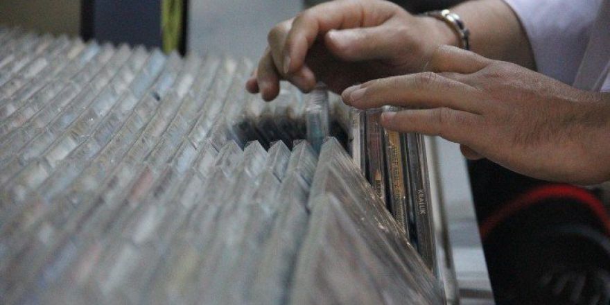 Teknolojiyi Mağlup Eden Sektör ’Dvd Film’