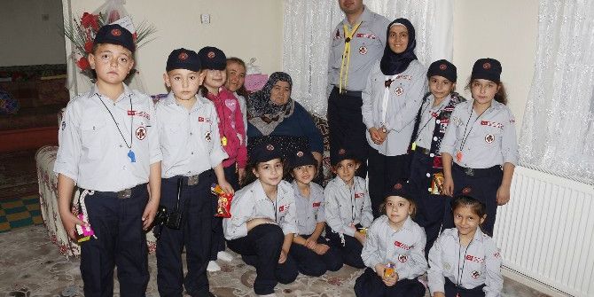 Atatürk İlkokulu Yavrukurt Kümesinden Yaşlı Ziyareti