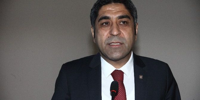 Adana Barosu Mültecilere Arapça Hizmet Veriyor