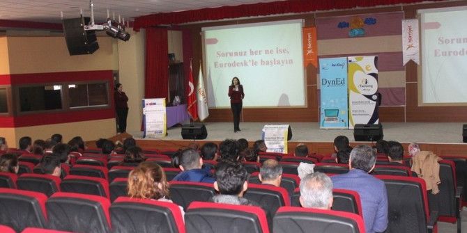 Van’da Okul İdarecileri Ve Öğretmenleri Bilgilendirme Semineri
