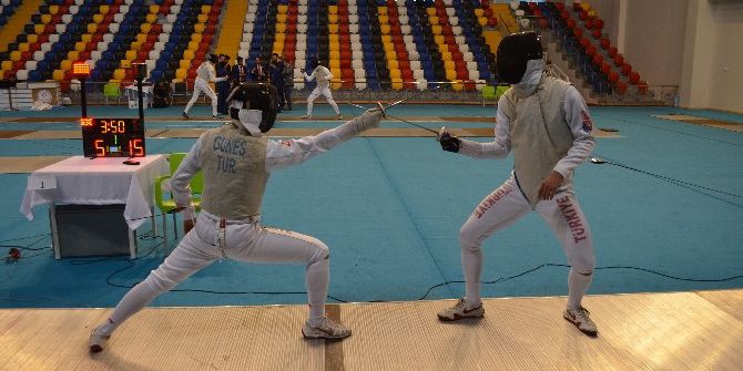 Adıyamanlı Eskrimciler Türkiye Şampiyonasına Katılıyor