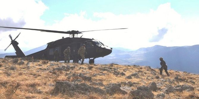 Bitlis’te Teröristlere Ait Sığınaklar Ve Malzemeler İmha Edildi