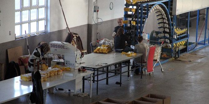 Yozgat’ta Yıllık 5 Milyon Eldiven Üretiyor