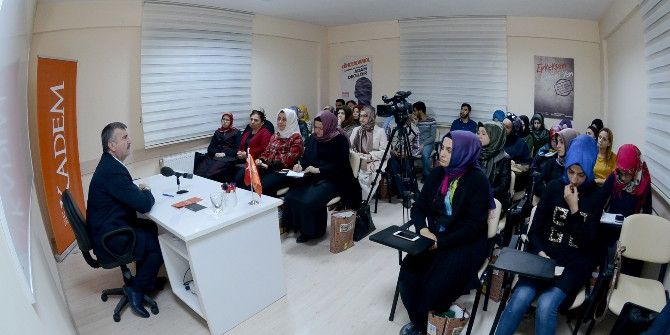 Akyürek, Kadem’in Yönetici Ve Üyeleriyle Bir Araya Geldi