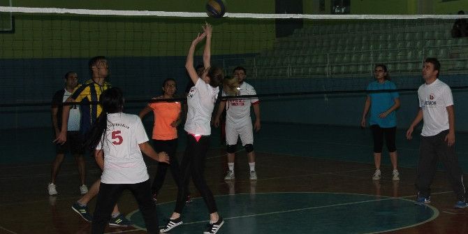 Silopi’de Öğretmenler Artık Sosyal Etkinlik Yapabiliyor