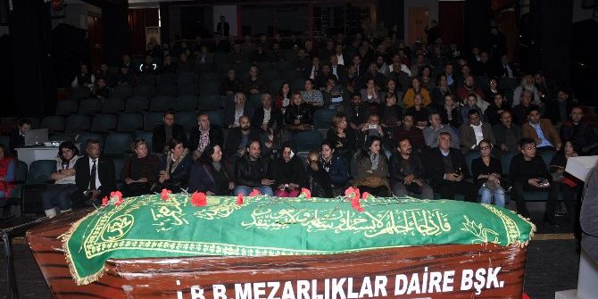 Kazada Hayatını Kaybeden Sanatçıya İzmir’de Tören