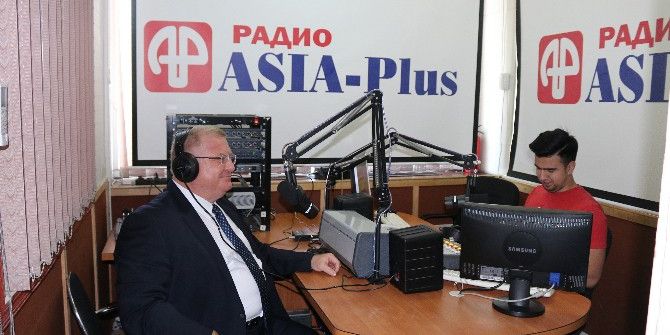 Tika’dan Tacikistan Yayın Kurumuna Ekipman Ve Donanım Desteği