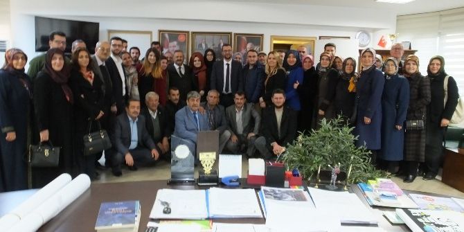 Dursunbey Ak Parti’den Burhaniye Ziyareti