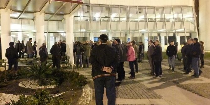 Burhaniye’de Meclis Toplantısında Gerginlik Yaşandı